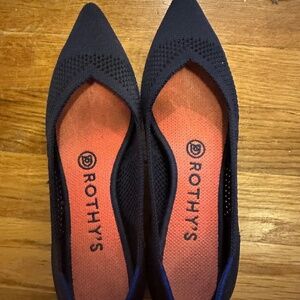 Rothy’s the point in maritime Lattice stitch  navy - size 7